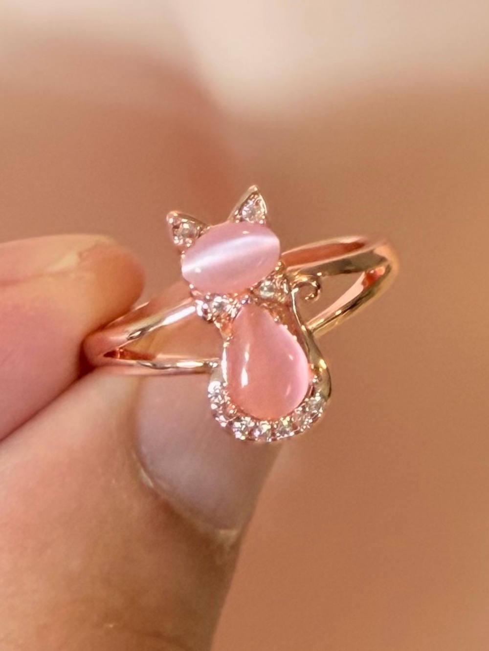 Cute Inlay Pink Synthetic Zircon Cat Ring. - Picture 7 of 8